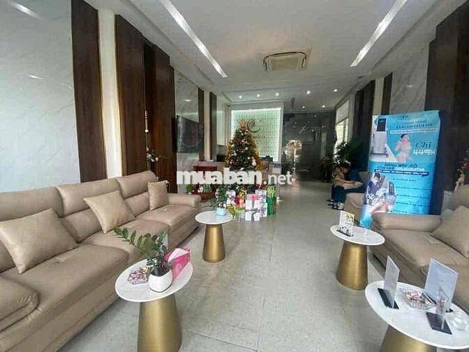 khu sầm uất Q10 kết cấu đẹp nhà giá tốt