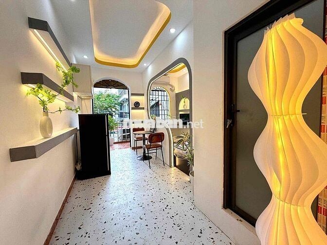 Ngay Vạn Hạnh Mall_CHDV_Balcony cửa sổ to đón nắng_Full NT_1PN_Bếptách