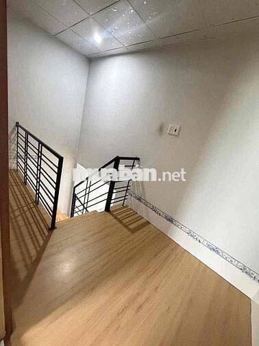 Nhà 2 phòng mới KDC Hưng Phú 2 ( công ty 8)