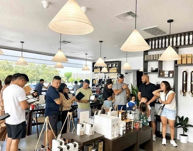 TUYỂN NHÂN VIÊN BÁN HÀNG TẠI QUẦY - TPHCM