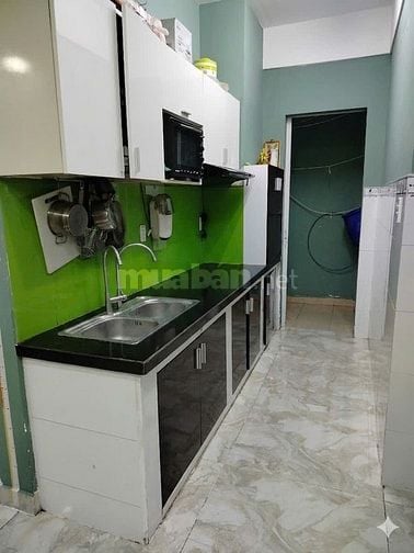 Căn hộ chung cư sát chợ đầu mới bình điền, gần trường học, bv , ủy ban
