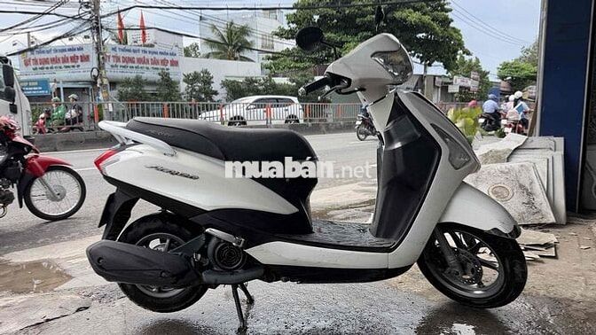 Yamaha Acruzo 2015 Trắng