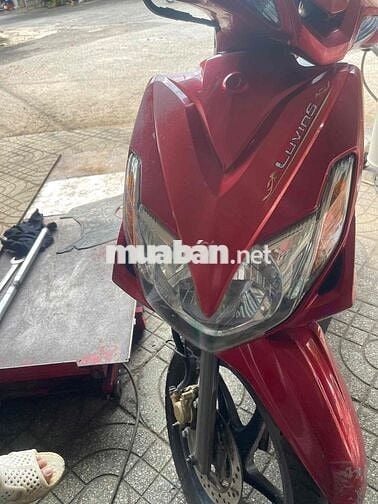 Yamaha Luvias Đỏ