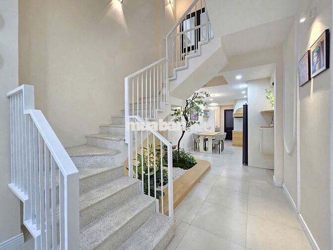 Siêu phẩm nhà 3 tầng kiệt ô tô 74 Ngô Thì Nhậm, giá chỉ 5 tỷ 390