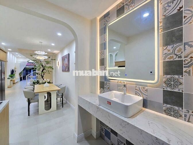 Siêu phẩm nhà 3 tầng kiệt ô tô 74 Ngô Thì Nhậm, giá chỉ 5 tỷ 390