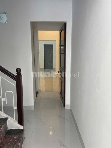 Chính chủ cho thuê nhà mặt phố Mai Dịch vị trí đẹp, kinh doanh cực tốt