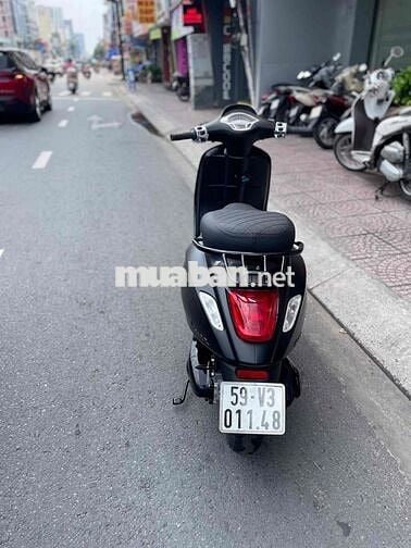 Piaggio Sprint Iget ABS cuối 2018 Đen