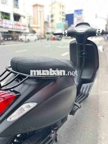 Piaggio Sprint Iget ABS cuối 2018 Đen