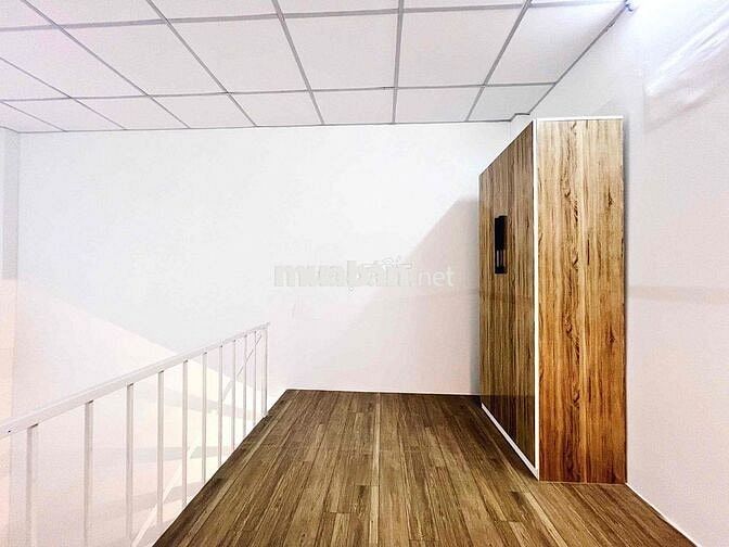 PHÒNG RỘNG GÁC CAO - GIÁ RẺ - TRỆT - FREE XE