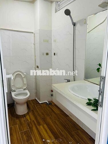 Cho thuê 2 phòng ngủ Lý Thường Kiệt