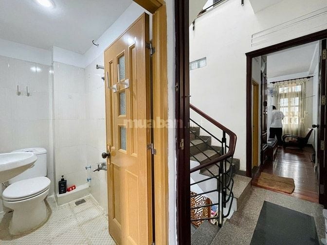PHÚ NHUẬN SÁT Q1, 46M2, HẺM ÔTÔ 6M, 4PN 4WC, HƠN 7 TỶ. 0938718309.