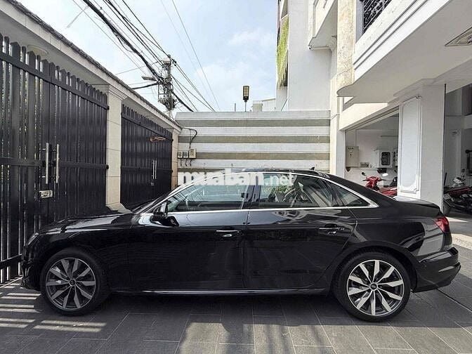 ❤Audi A4 TFSI Plus xe đẹp như mới bao check