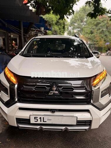 Mitsubishi Xpander Cross 2025 1.5AT Trắng 11.000km