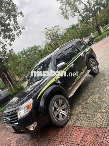 Ford Everest sx 2011  7chỗ máy Dầu màu Đen