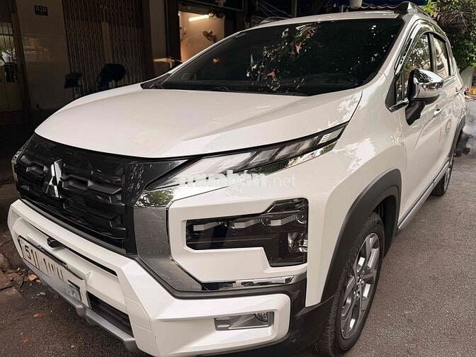 Mitsubishi Xpander Cross 2025 1.5AT Trắng 11.000km