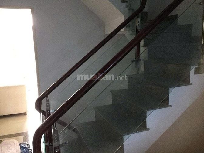 Cho thuê Nhà đường Nguyễn Ảnh Thủ, gần ngã 3 Nguyễn Thị Sóc