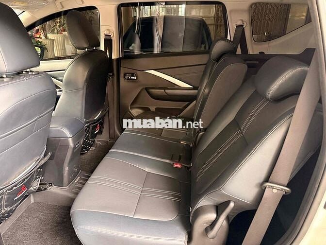 Mitsubishi Xpander Cross 2025 1.5AT Trắng 11.000km