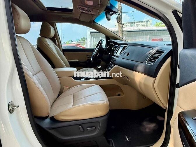 Kia Sedona 2.2 máy dầu cao cấp phom 2019