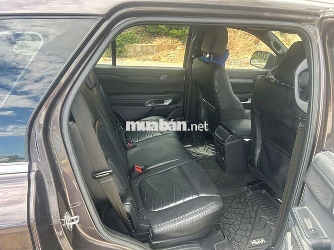 Ford Everest Titanium 2022 83.000km Nâu