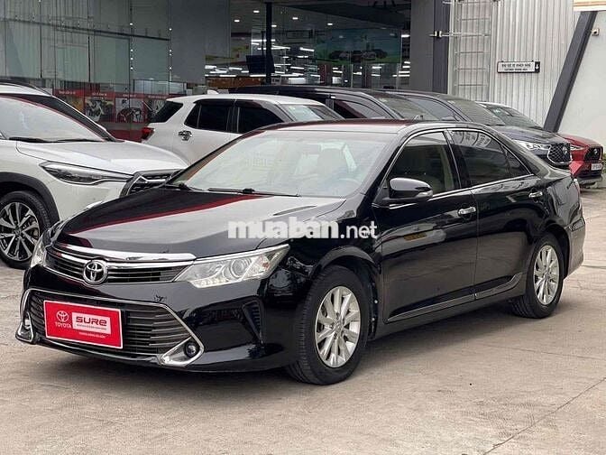 Toyota Camry 2.0E 2015, đen, biển TP(giảm từ 10tr)