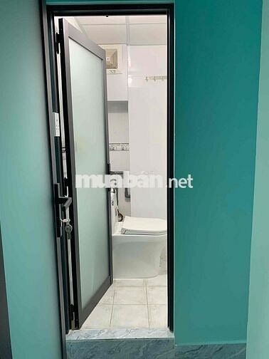 Phòng trọ sát trường cao đẳng kinh tế TPHCM