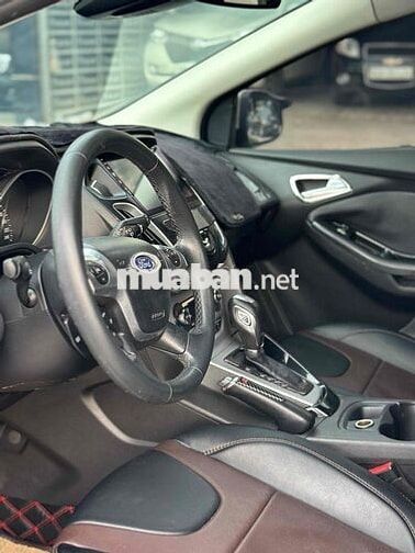 Ford Focus 2.0S 2014 Số tự động Trắng