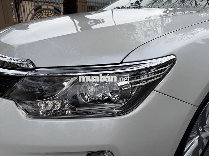 Toyota Camry 2.0 E 2018 Trắng 67000km