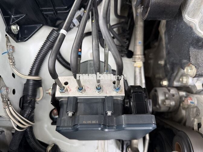 Toyota Camry 2.0 E 2018 Trắng 67000km