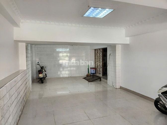 HHMG 1%, Bán nhà 456/66 Cao Thắng, gần khu Hà Đô. DT 12,5m x 16m, Hầm-