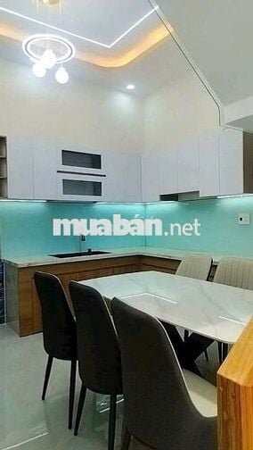 Chủ bán 7 căn nhà mới sổ Hoàn Công