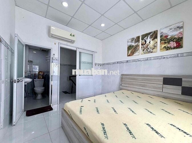 CHO THUÊ NNC HẺM LỚN Ô TÔ NGAY NGUYỄN TRÃI QUẬN 1