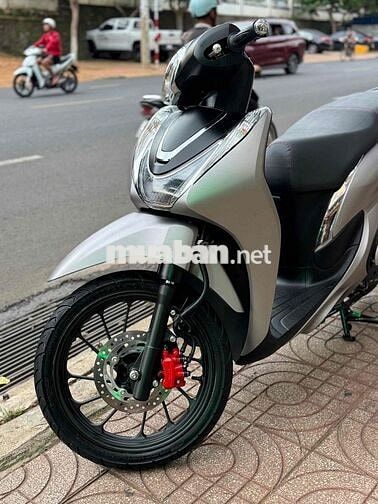 Honda SH Mode 2021 Bạc đen
