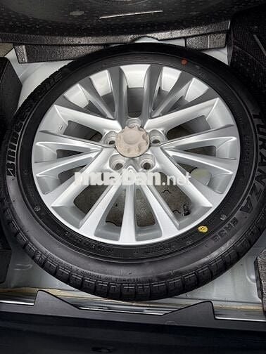 Toyota Camry 2.0 E 2018 Trắng 67000km