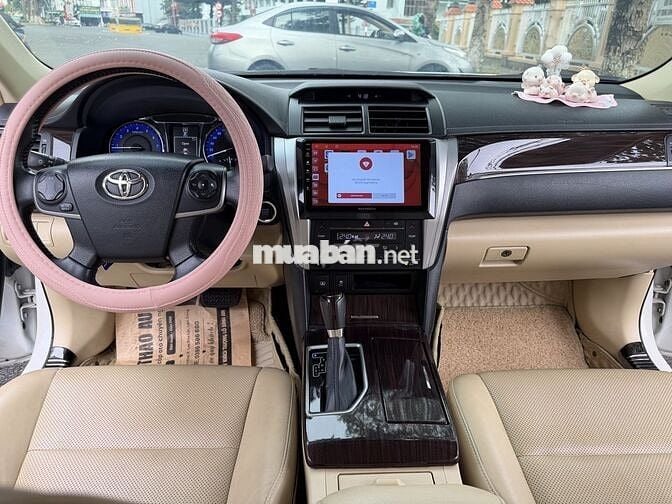 Toyota Camry 2.0 E 2018 Trắng 67000km