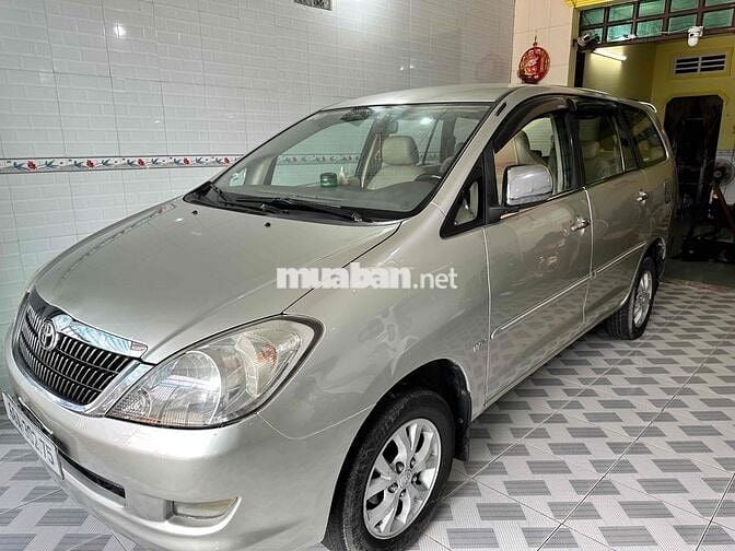 Toyota Innova 8 chỗ Sàn Xăng Bạc