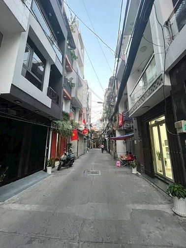  Duy nhất trong khu vực đường 8m .Khu Vip 489A . Huỳnh Văn Bánh Q. PN