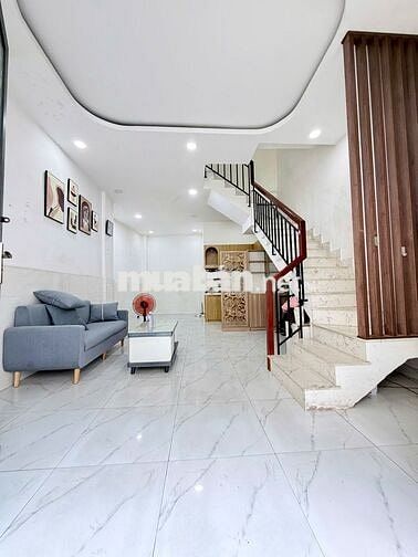 CẦN BÁN CĂN NHÀ MỚI XÂY, NỘI THẤT CƠ BẢN 