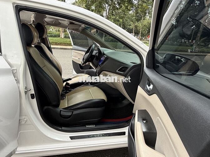 Hyundai Accent 2019 Tự động Trắng 78000 km