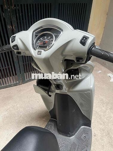 Honda Vision Xám Măng