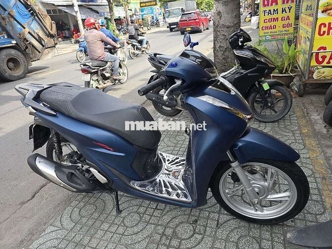 Sh150 ABS 2022.odo 9k,máy zin.chính chủ ký giấy