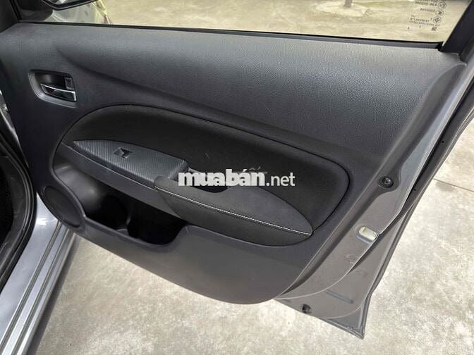 Mitsubishi Attrage 2022 1.2 AT (CVT) Xám