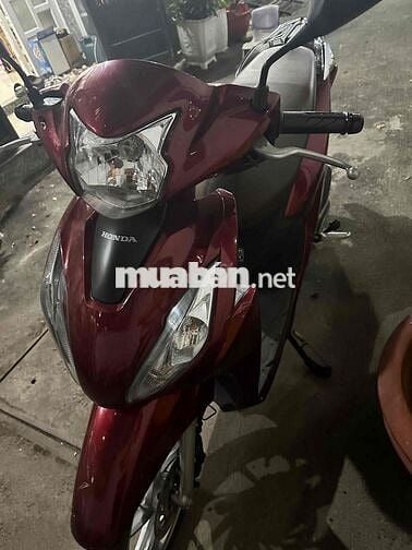 Honda Vision 2025 Cao Cấp màu Đỏ