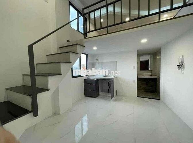 DUPLEX FULL NỘI THẤT CỬA SỔ THOÁNG GÁC CAO GẦN CHỢ BẢ CHIỂU