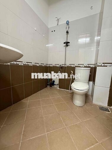 CHO THUÊ PHÒNG TRỌ CHU VĂN AN (BÌNH THẠNH) – CÓ CỬA SỔ, AN NINH, LỊCH