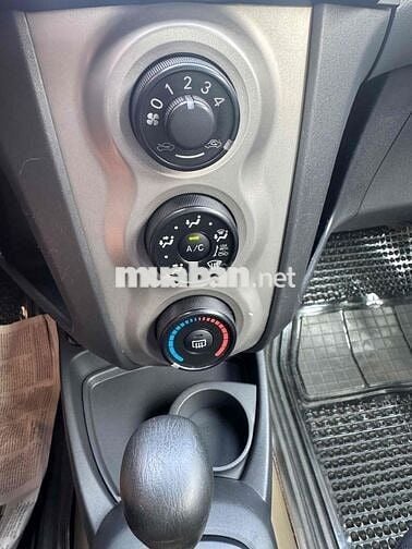 Toyota Yaris 2010 1.3AT Tự động Xám