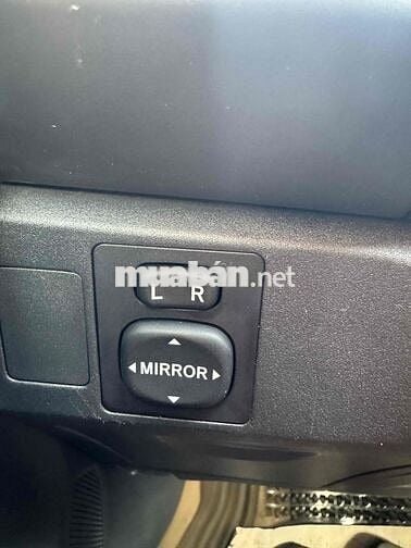 Toyota Yaris 2010 1.3AT Tự động Xám