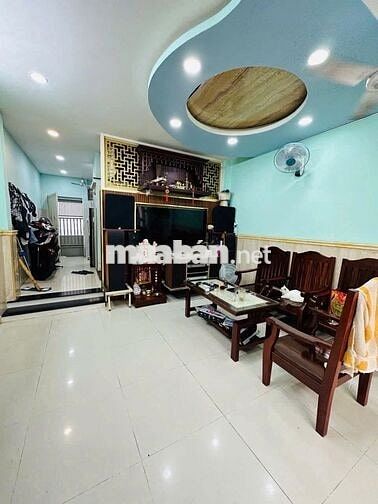 Nhà 2 Lầu - DT 4x10m - Phạm Văn Bạch, Q. Tân Bình - Giá 3.5 tỷ