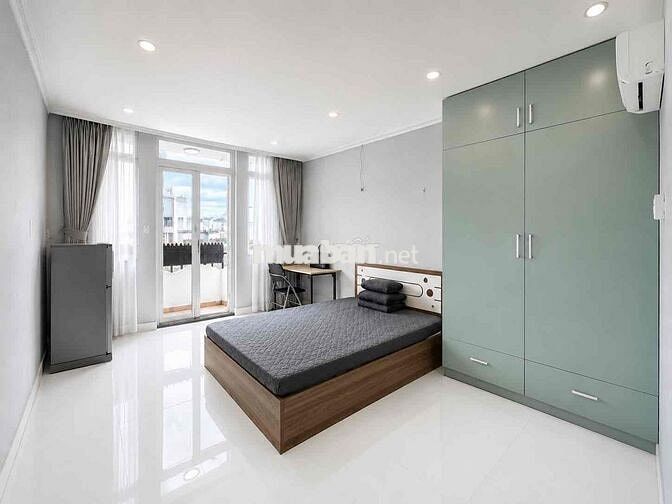 Căn Hộ Ban Công 35m2 Mới ngay công viên Làng Hoa