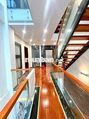CHỈ 13TY990. BIỆT THỰ PHU NHUẬN. HOÀNG VĂN THỤ
