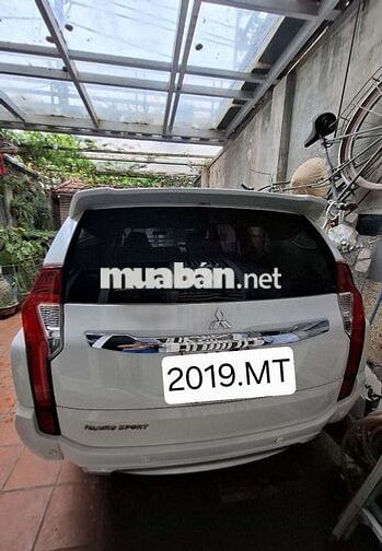 Mitsubishi Pajero Sport 2019 Số sàn Trắng